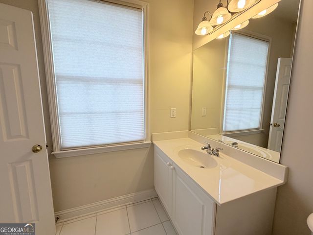 1221 Creekside Place SE, Smyrna, GA 30082