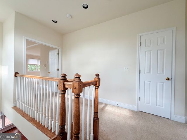 1221 Creekside Place SE, Smyrna, GA 30082