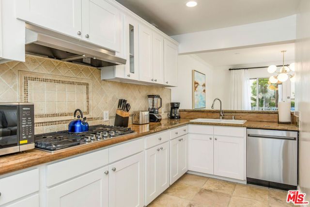2101 Ocean Avenue 2, Santa Monica, CA 90405