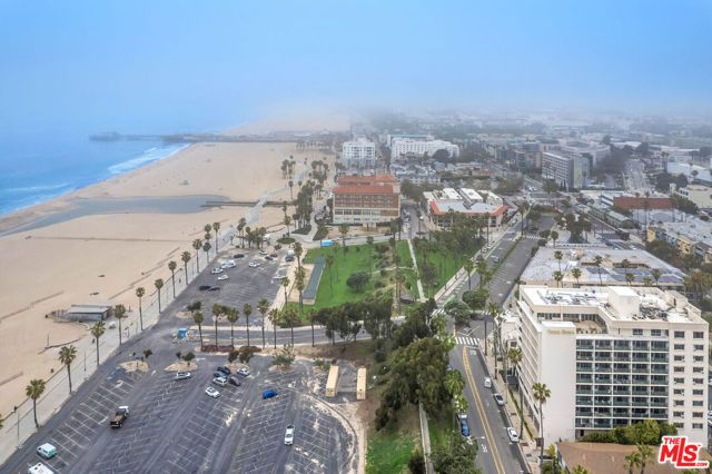 2101 Ocean Avenue 2, Santa Monica, CA 90405