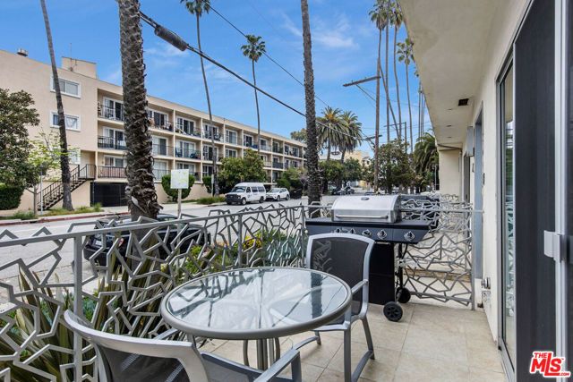 2101 Ocean Avenue 2, Santa Monica, CA 90405