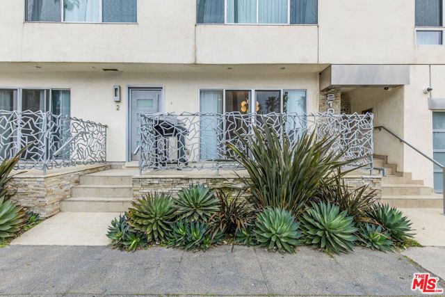 2101 Ocean Avenue 2, Santa Monica, CA 90405