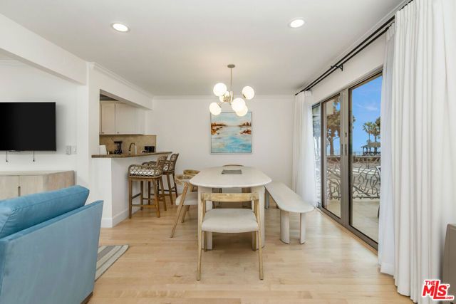 2101 Ocean Avenue 2, Santa Monica, CA 90405