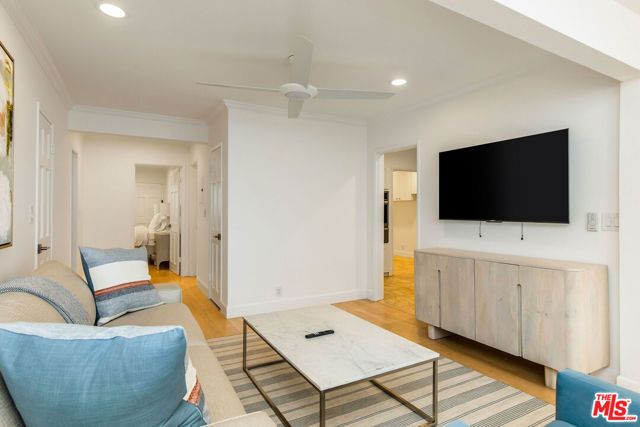 2101 Ocean Avenue 2, Santa Monica, CA 90405