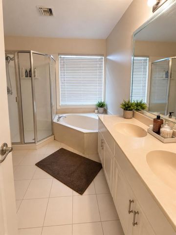 10706 Hidden Bend Way, Wellington, FL 33414
