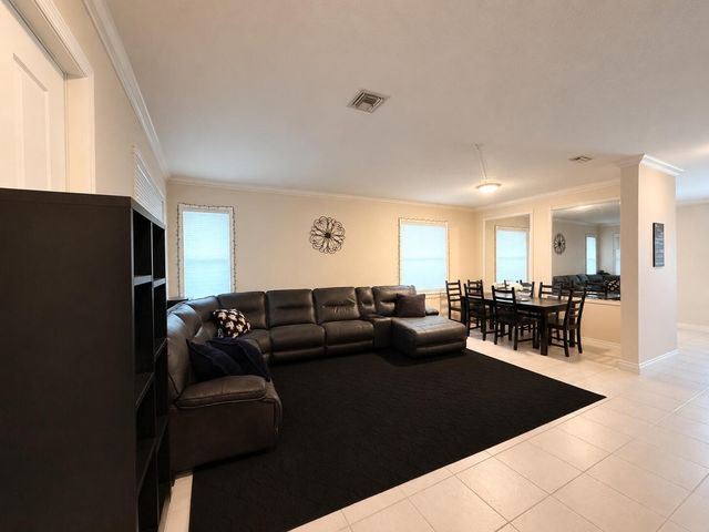 10706 Hidden Bend Way, Wellington, FL 33414