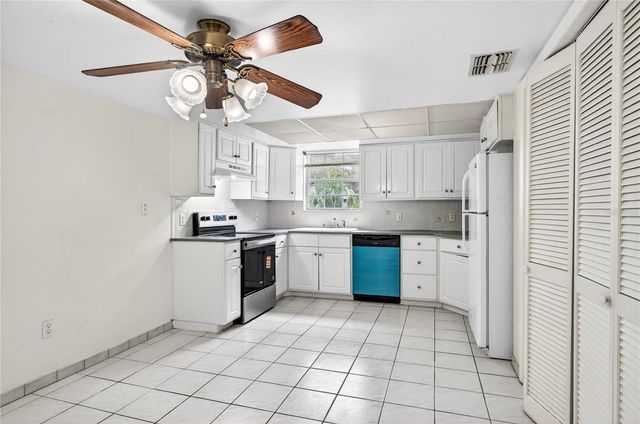 14452 REUTER STRASSE 710, Tampa, FL 33613