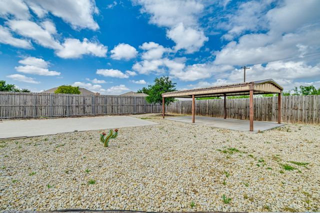 1617 Stonebridge Drive, San Angelo, TX 76904