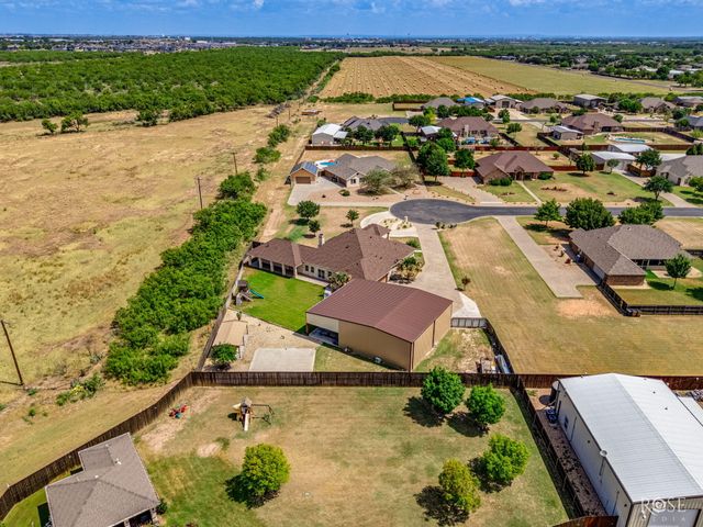 1617 Stonebridge Drive, San Angelo, TX 76904