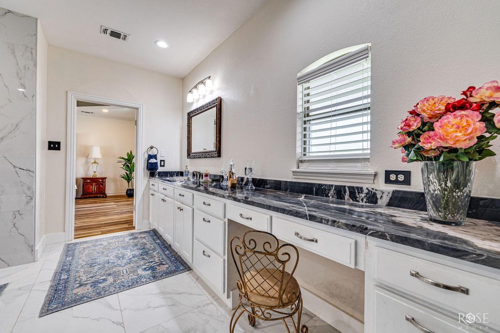 Image 27 of property listing at 1617 Stonebridge Drive, San Angelo, TX 76904