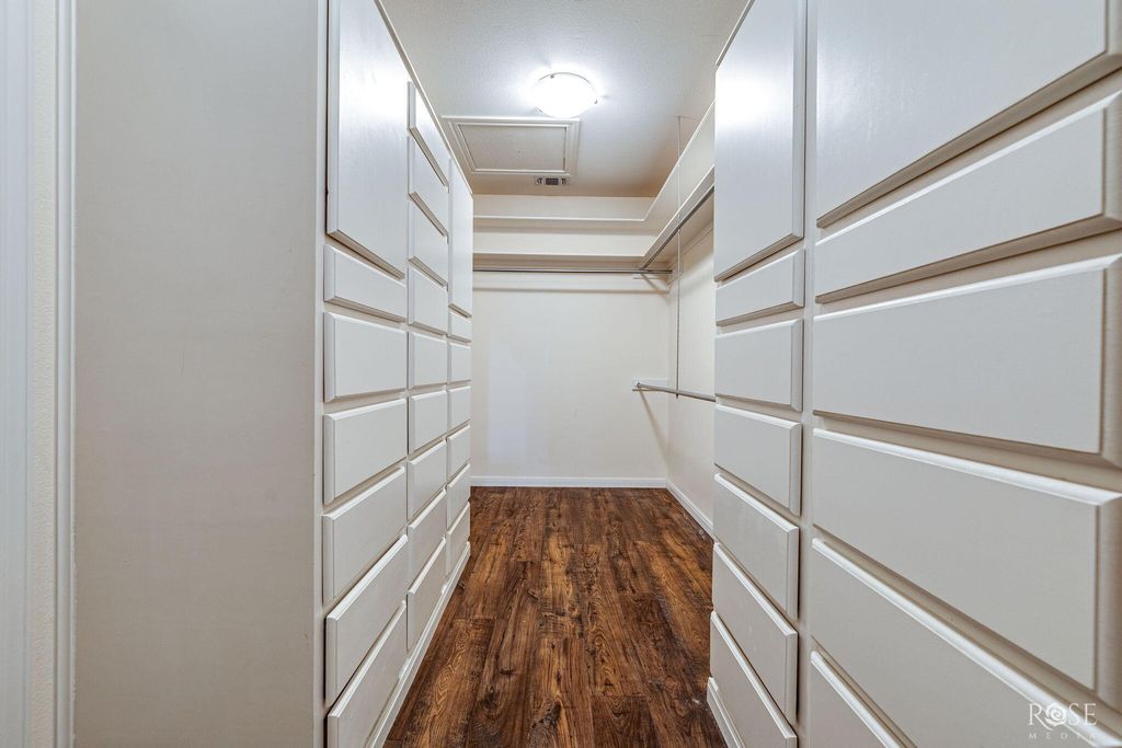 Image 30 of property listing at 1617 Stonebridge Drive, San Angelo, TX 76904