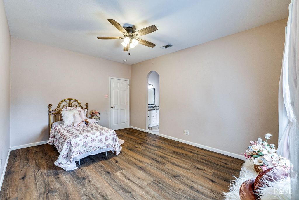 Image 33 of property listing at 1617 Stonebridge Drive, San Angelo, TX 76904