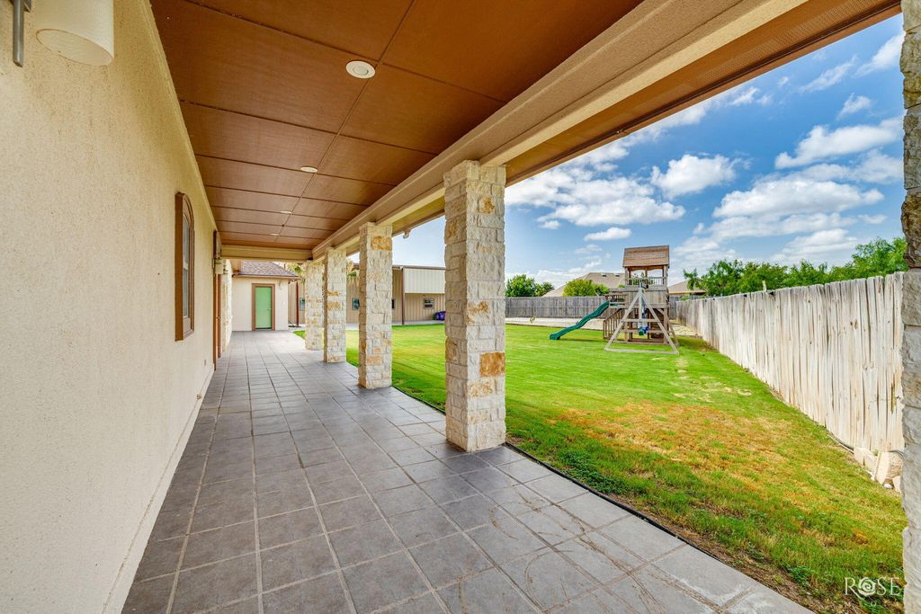 Image 44 of property listing at 1617 Stonebridge Drive, San Angelo, TX 76904