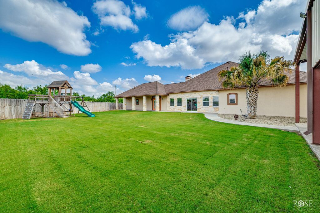 Image 48 of property listing at 1617 Stonebridge Drive, San Angelo, TX 76904