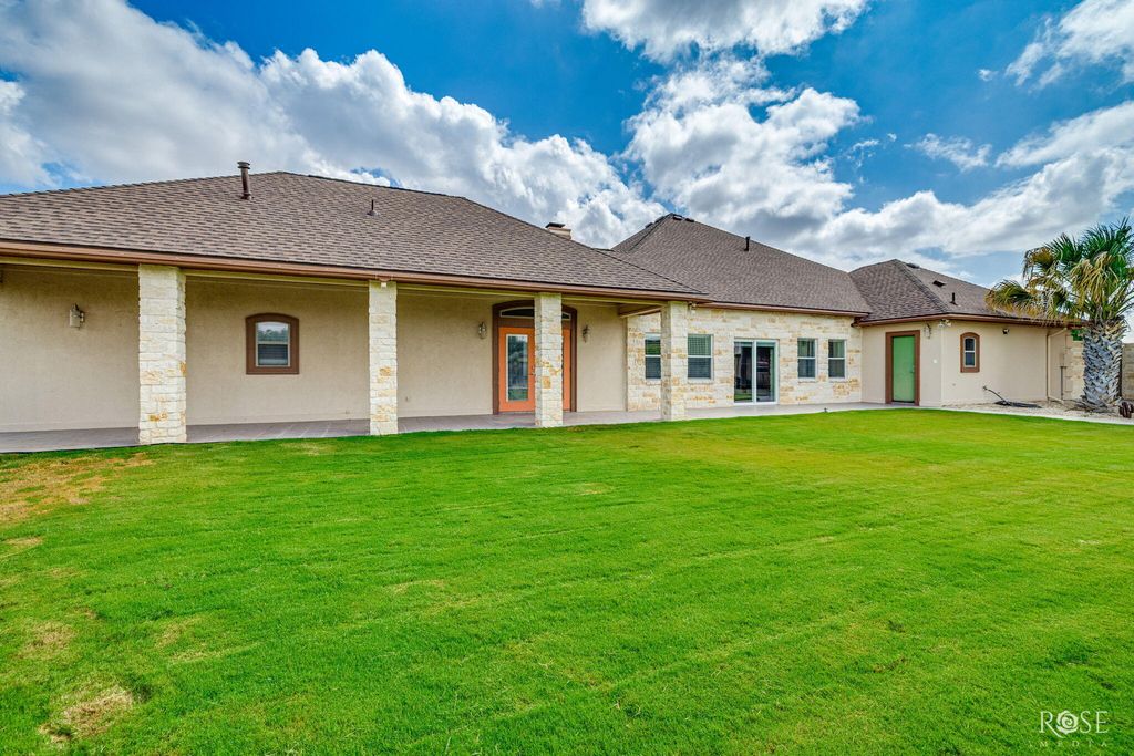 Image 50 of property listing at 1617 Stonebridge Drive, San Angelo, TX 76904