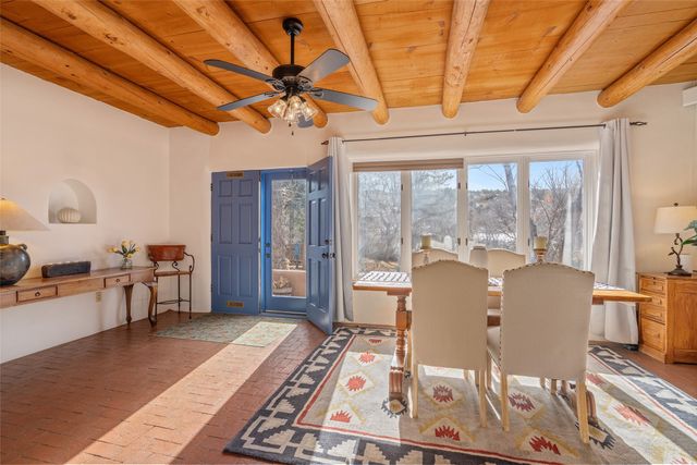 2 Florencio Road, Santa Fe, NM 87506