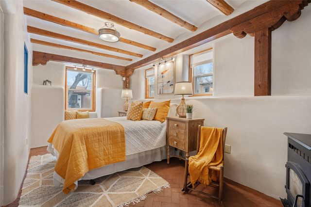 2 Florencio Road, Santa Fe, NM 87506