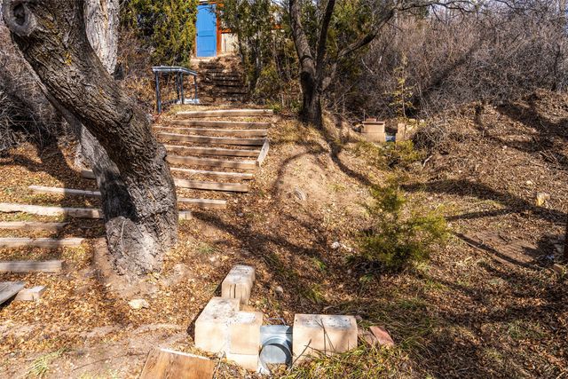 2 Florencio Road, Santa Fe, NM 87506