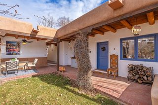 2 Florencio Road, Santa Fe, NM 87506