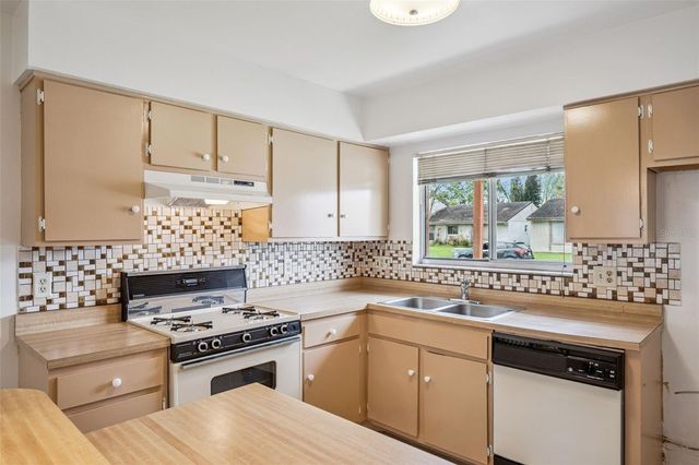 10113 MUSKET LANE, Orlando, FL 32821