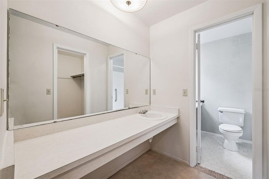 Image 17 of property listing at 10113 MUSKET LANE, Orlando, FL 32821
