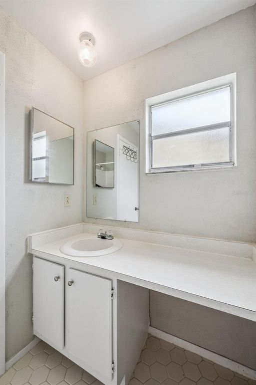 Image 19 of property listing at 10113 MUSKET LANE, Orlando, FL 32821