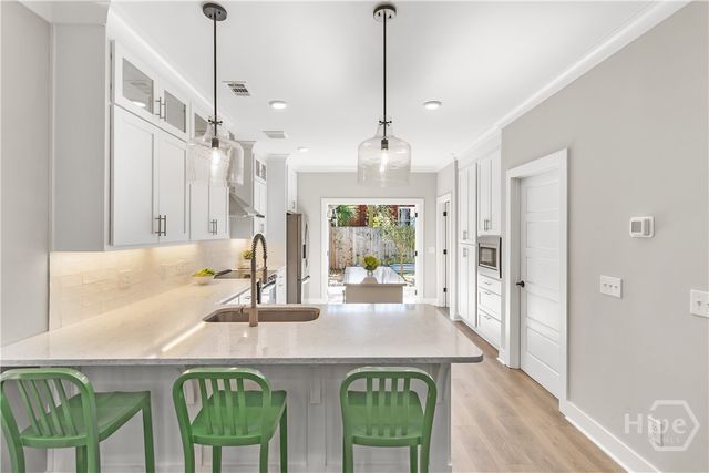 917 E 39th Street, Savannah, GA 31401