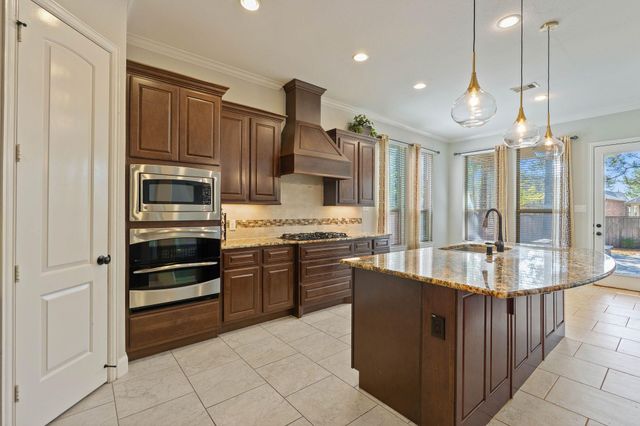 166 Lindenberry Circle, Spring, TX 77389