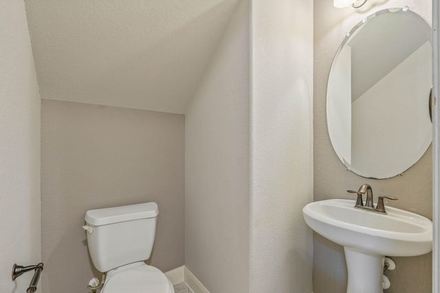 166 Lindenberry Circle, Spring, TX 77389