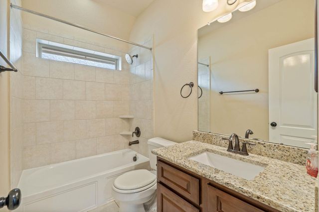 166 Lindenberry Circle, Spring, TX 77389