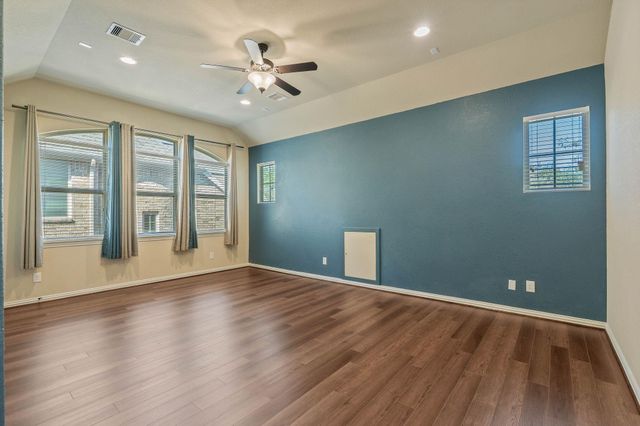 166 Lindenberry Circle, Spring, TX 77389