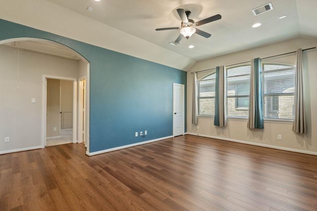 166 Lindenberry Circle, Spring, TX 77389