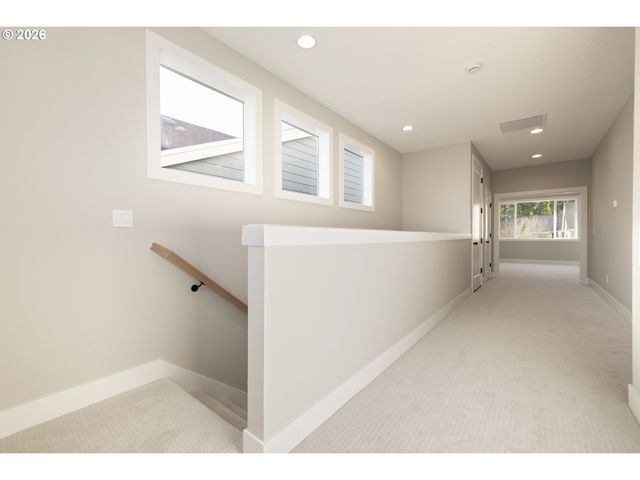 2901 Nw 114TH Ter, Portland, OR 97229