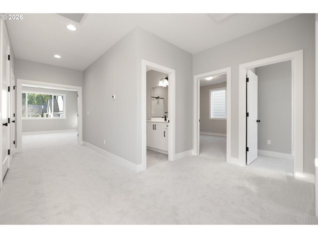 2901 Nw 114TH Ter, Portland, OR 97229