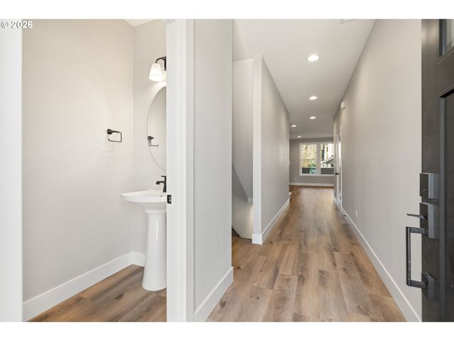 2901 Nw 114TH Ter, Portland, OR 97229