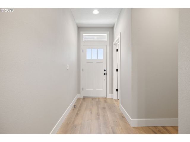 2901 Nw 114TH Ter, Portland, OR 97229