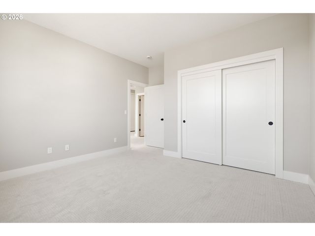 2901 Nw 114TH Ter, Portland, OR 97229