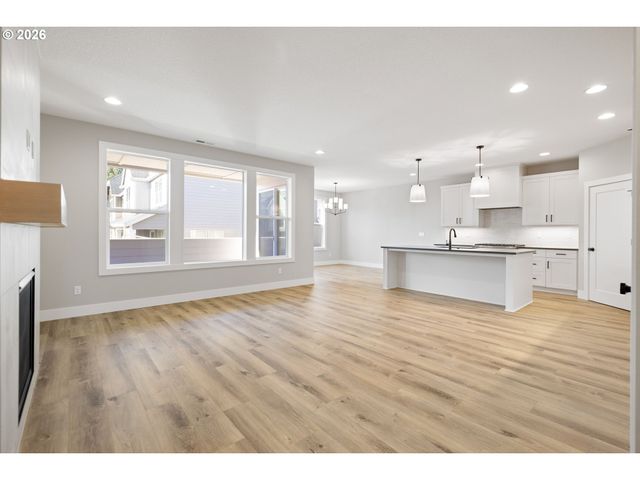 2901 Nw 114TH Ter, Portland, OR 97229