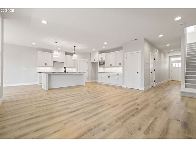 2901 Nw 114TH Ter, Portland, OR 97229