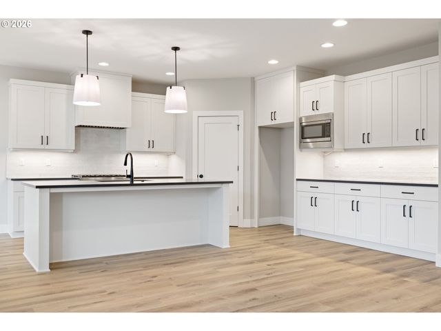 2901 Nw 114TH Ter, Portland, OR 97229