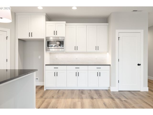 2901 Nw 114TH Ter, Portland, OR 97229