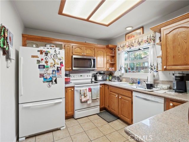 556 Callet, Palmdale, CA 93551