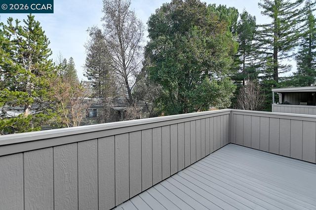 1641 Canyonwood Ct 3, Walnut Creek, CA 94595