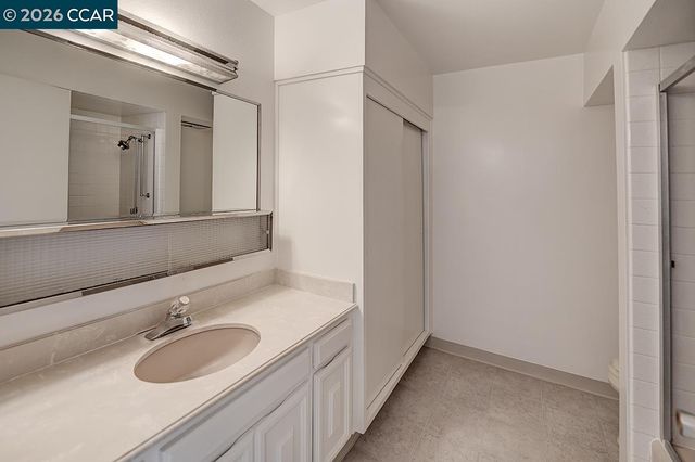 1641 Canyonwood Ct 3, Walnut Creek, CA 94595