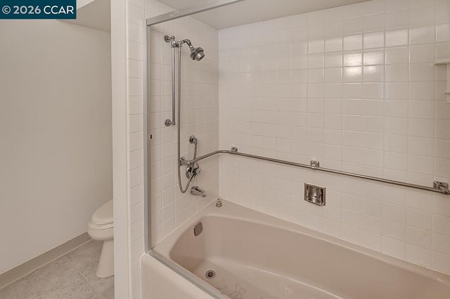 1641 Canyonwood Ct 3, Walnut Creek, CA 94595