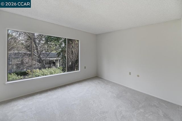 1641 Canyonwood Ct 3, Walnut Creek, CA 94595