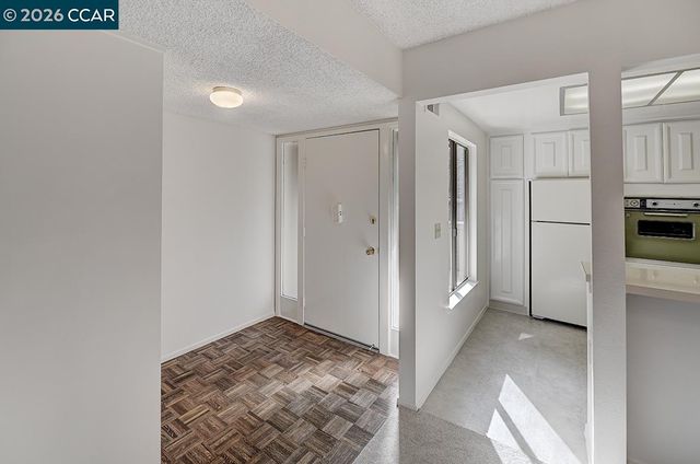 1641 Canyonwood Ct 3, Walnut Creek, CA 94595