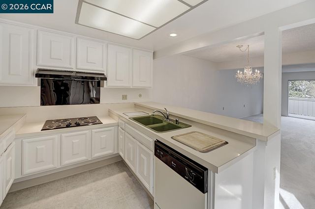 1641 Canyonwood Ct 3, Walnut Creek, CA 94595