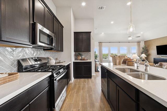 7028 Butterfield Drive, Sanger, TX 76266