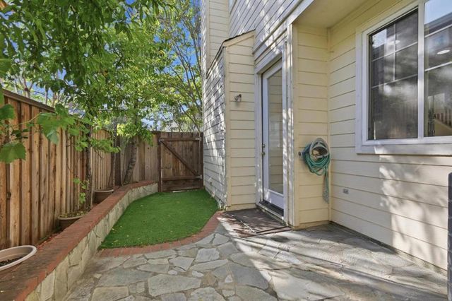 4040 Hemingway, Fremont, CA 94536